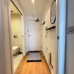 Wellington * Leeds (West Yorkshire)
