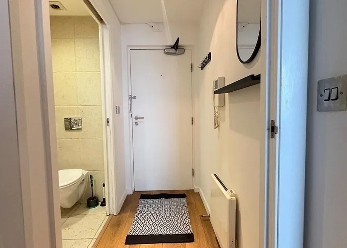 Wellington * Leeds (West Yorkshire)